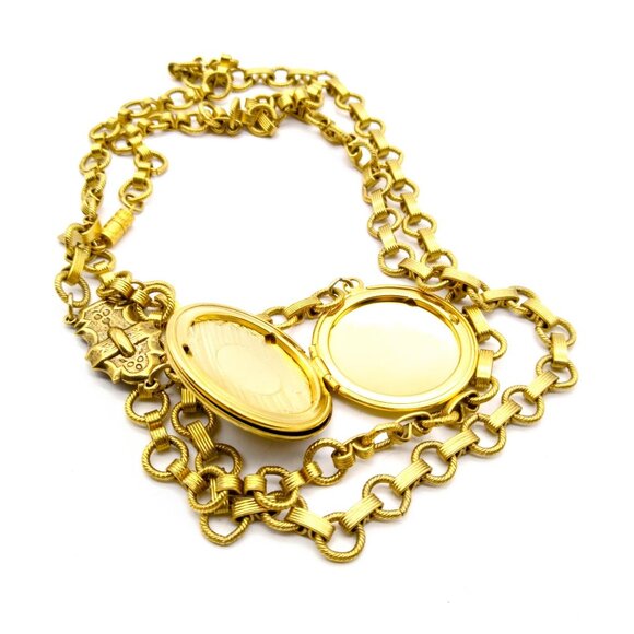 Vintage 1928 Pearl Locket Necklace, Gold Tone Book Chain with Circle Chased - Picture 5 of 6